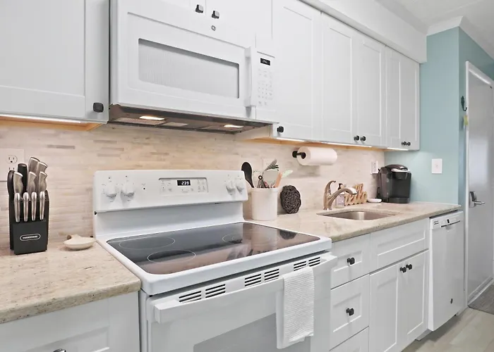 Beachbox Iv - Walk To Boardwalk - Bayside Pool - Free Inlet Parking - Couple's Escape - Assateague House 111 *
