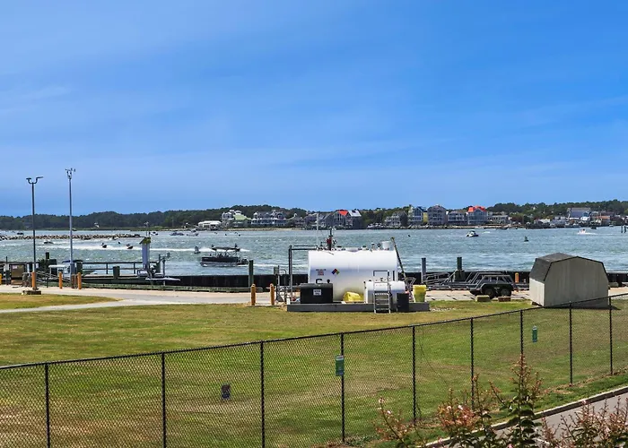 Beachbox Iv - Walk To Boardwalk - Bayside Pool - Free Inlet Parking - Couple's Escape - Assateague House 111 Ocean City