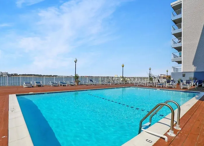 Beachbox Iv - Walk To Boardwalk - Bayside Pool - Free Inlet Parking - Couple's Escape - Assateague House 111 *